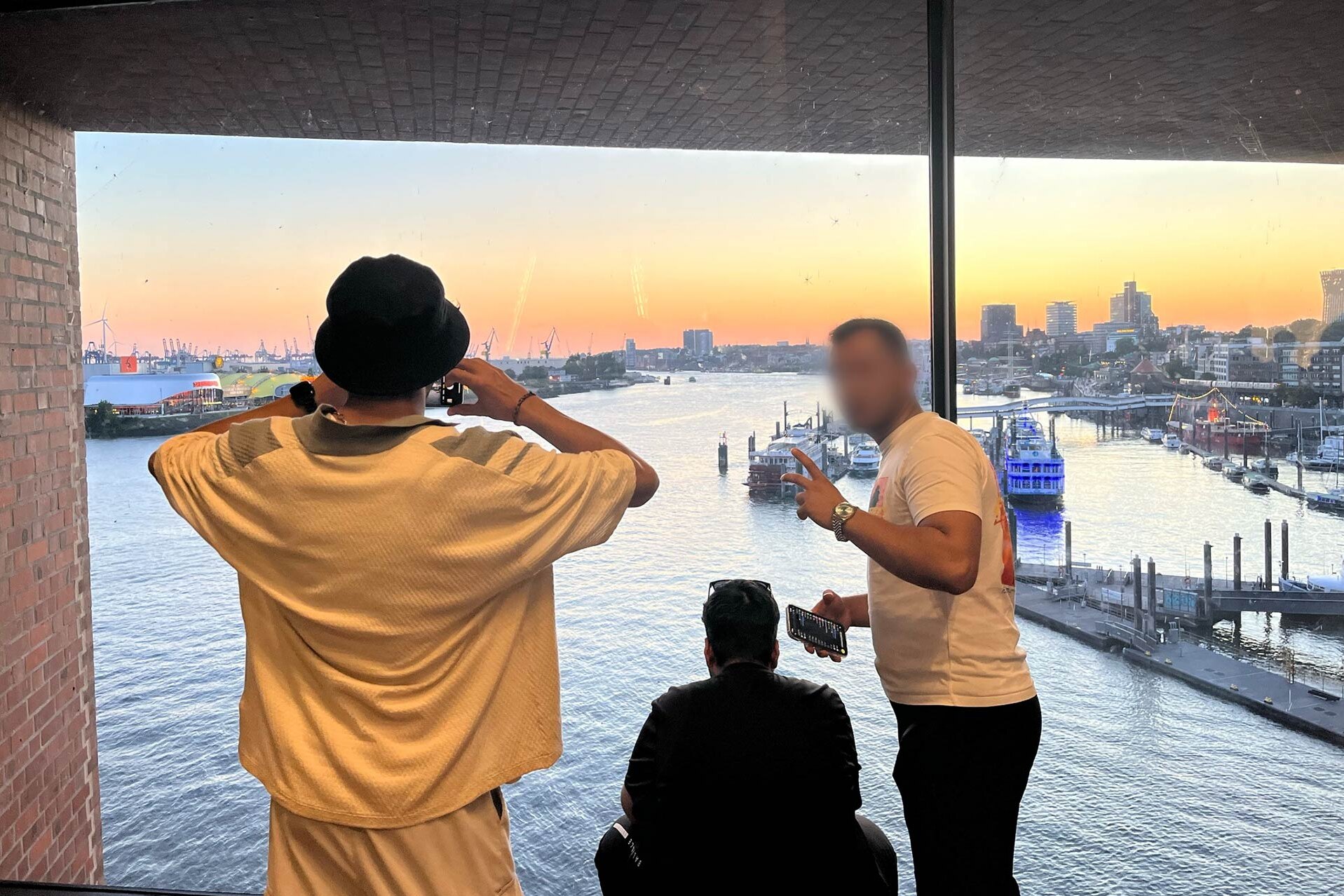 Tolle Aussicht über den Hamburger Hafen Tolle Aussicht über den Hamburger Hafen